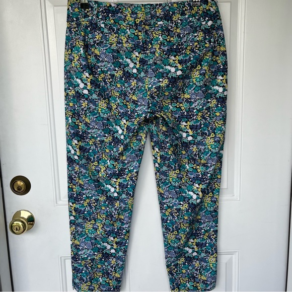 •LOFT• Riviera “Julie” Fit Floral Cropped Pants - Size 6 - Picture 5 of 11